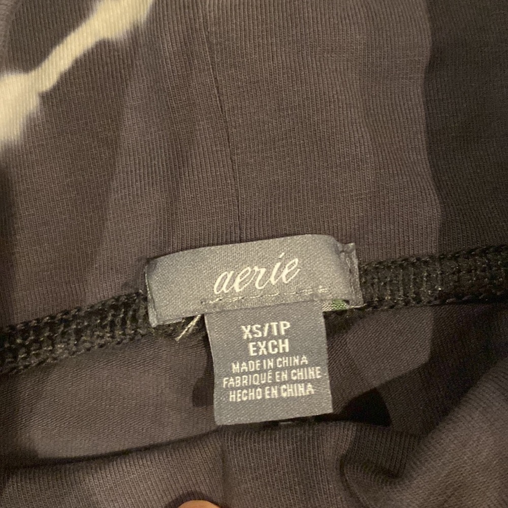 Aerie gray white striped tie dye leggings - Picture 3 of 4